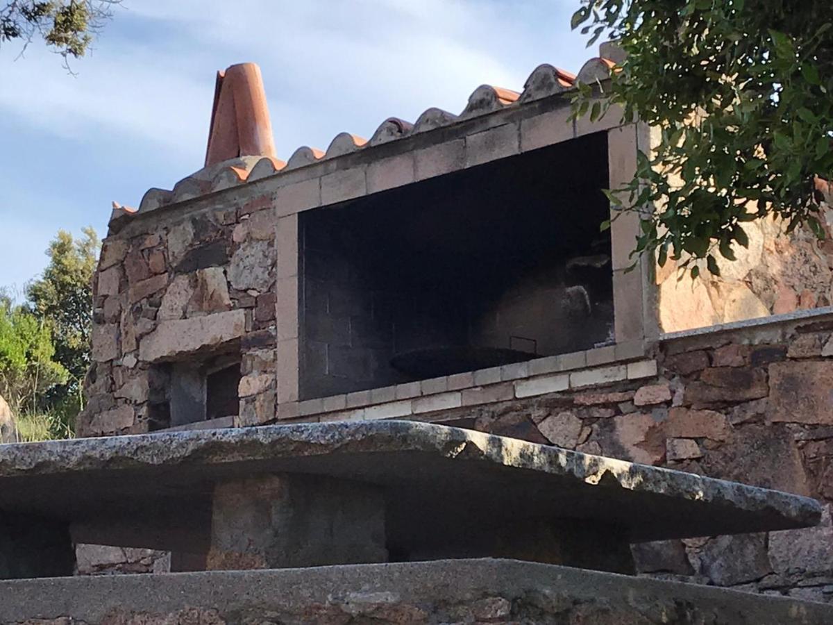 Villa Unica - Appartamenti Alba e Tramonto Isola Rossa Esterno foto
