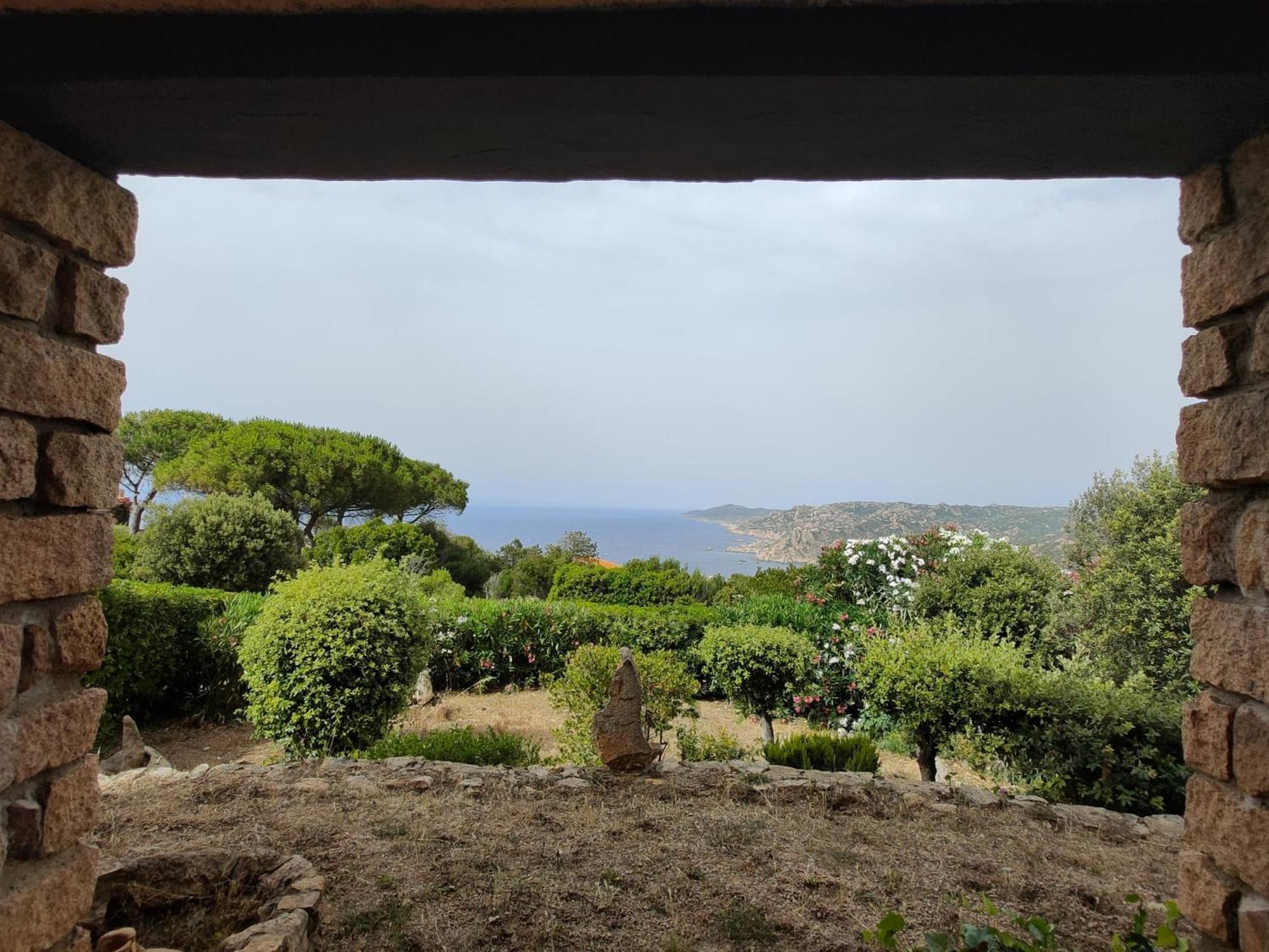 Villa Unica - Appartamenti Alba e Tramonto Isola Rossa Esterno foto