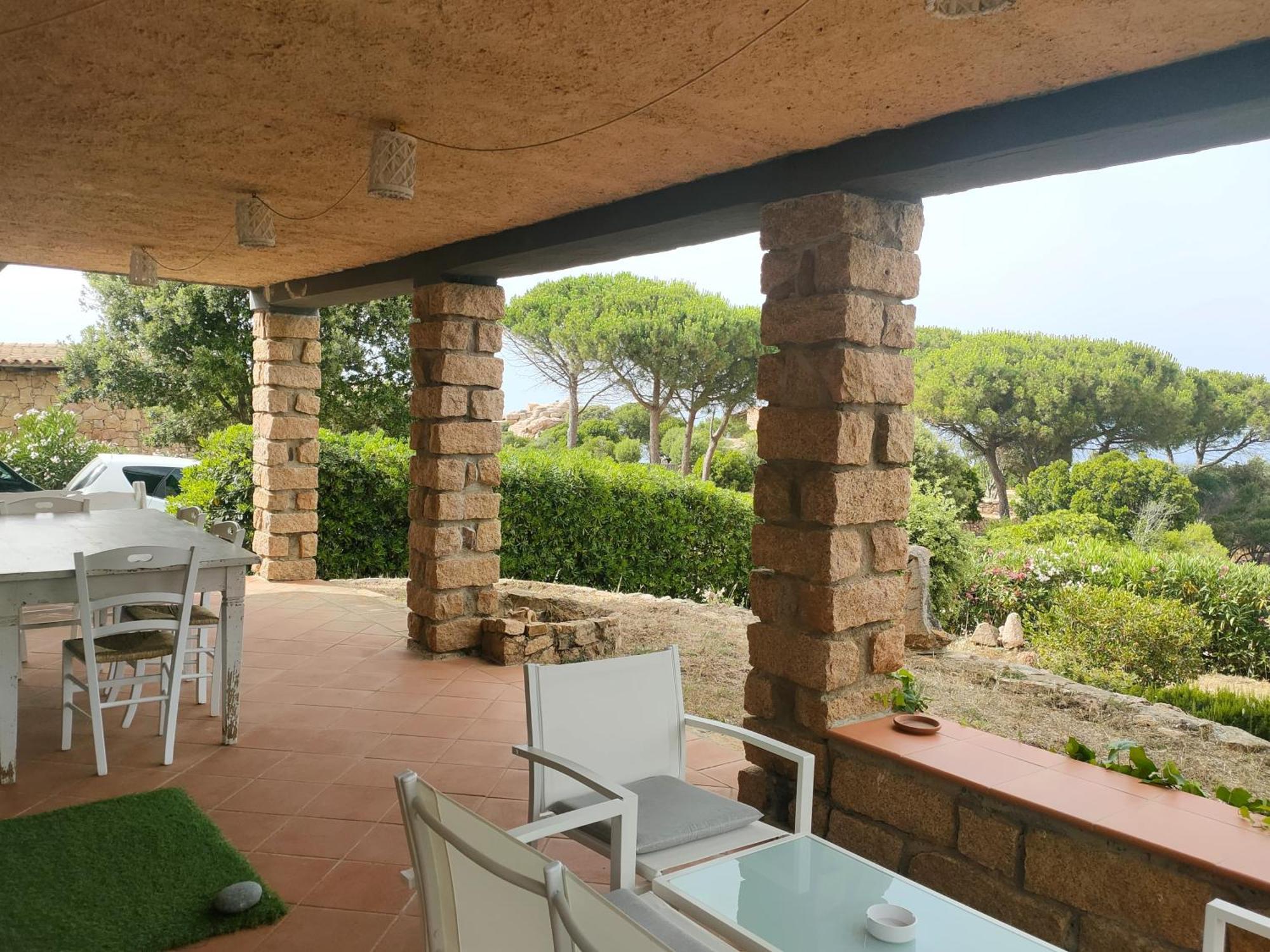 Villa Unica - Appartamenti Alba e Tramonto Isola Rossa Esterno foto